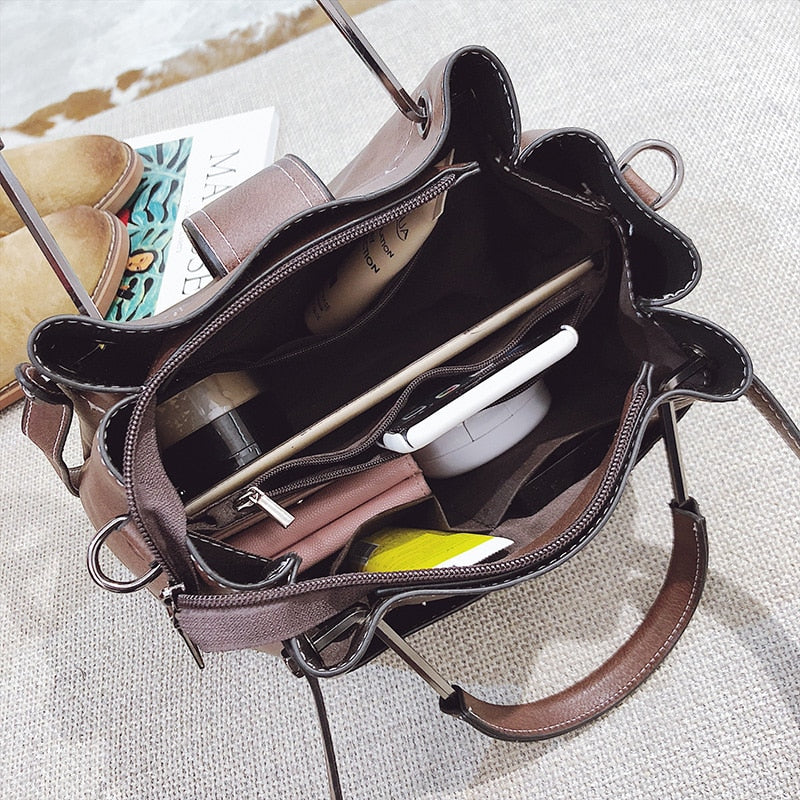 Luxury Leisure Tote Bags for Woman with Polished Leather