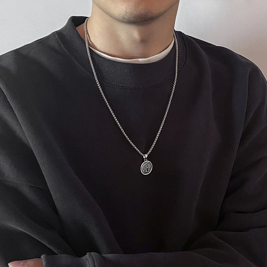 Retro Round Card Necklace Fashion All-Match Sweater